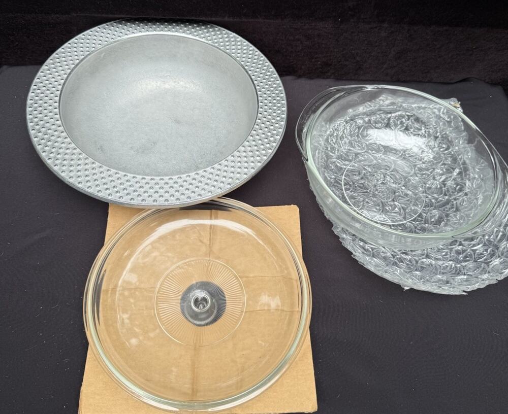 Wilton Armtale Polka Rd Songs And Sonnets Covered Pyrex Casserole HTF! In Box!